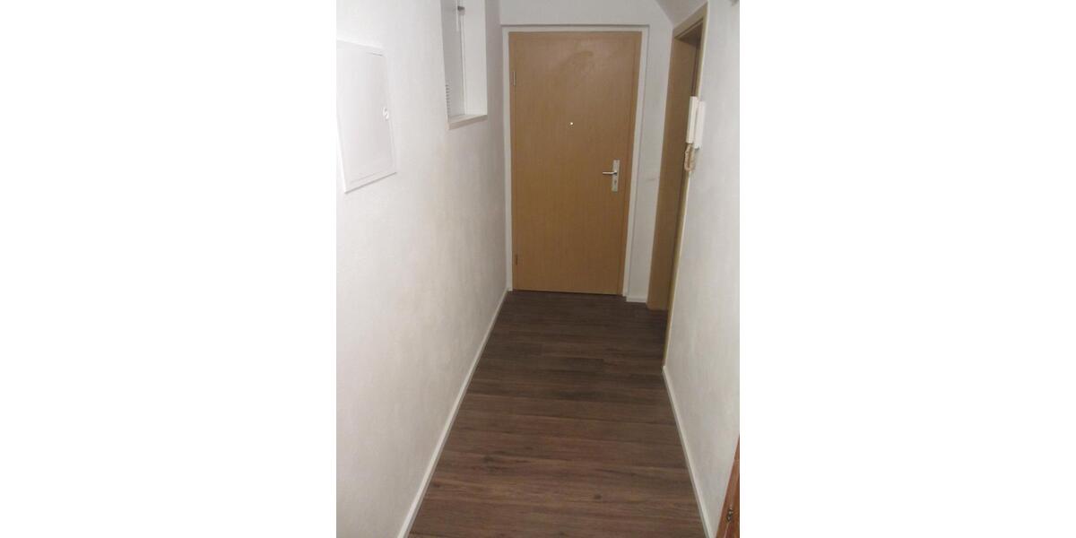 Dachgeschoßwohnung Aschersleben - 3 Zimmer, 70 m&sup2;, 40.000&euro; | Angebot:26516777
