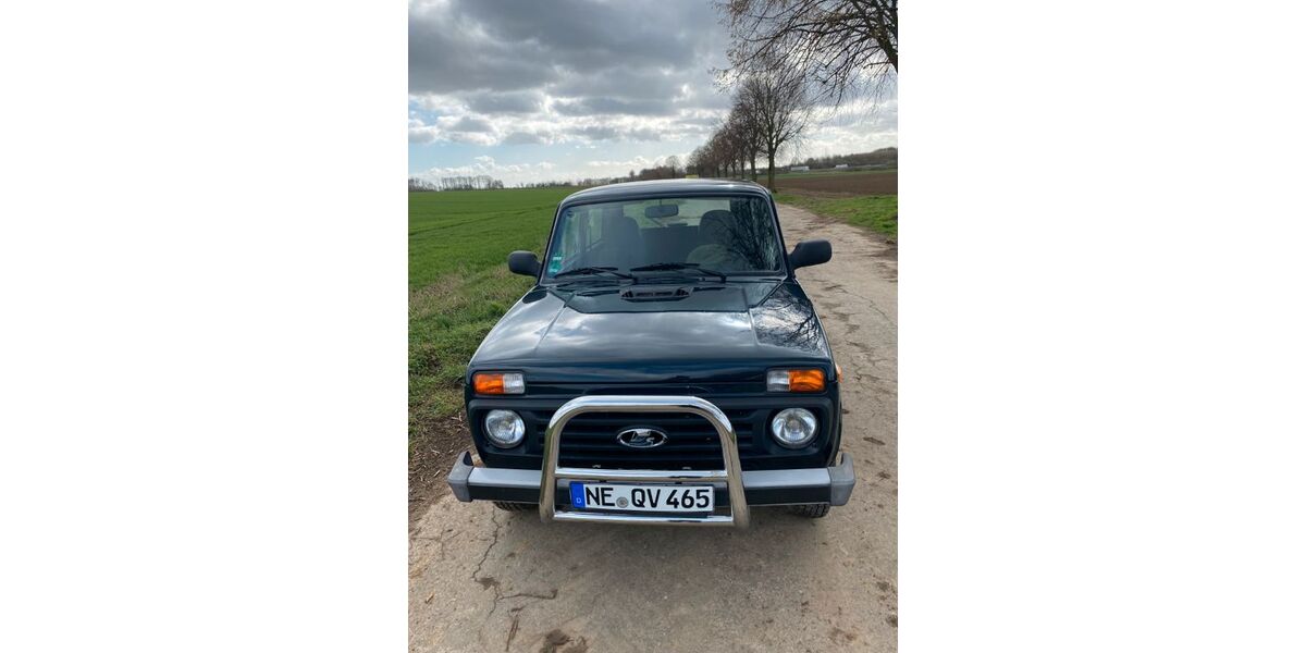 Lada Niva 48.189 km 11.500 &euro; Jüchen 41363