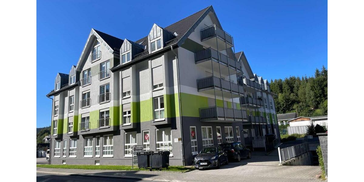 Dachgeschoßwohnung Klingenthal - 4 Zimmer, 146 m&sup2;, 740&euro; | Angebot:26547170