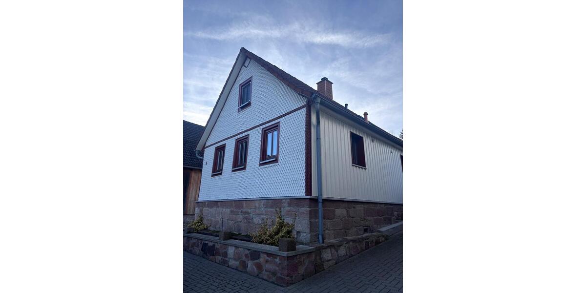 Einfamilienhaus Hilders - 4 Zimmer, 80 m&sup2;, 800&euro; | Angebot:24752465