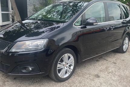 Seat Alhambra 241.300 km 7.990 &euro; München 81243