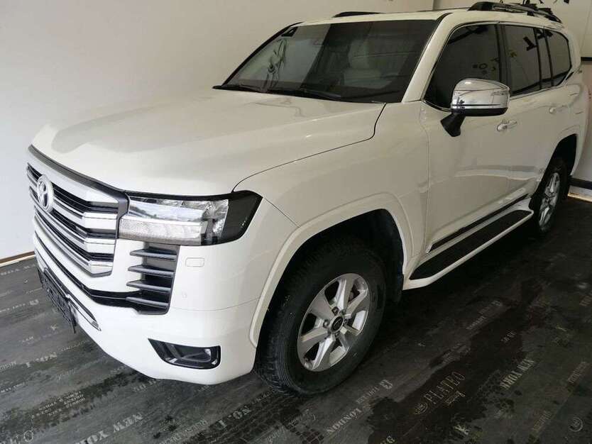 Land Cruiser