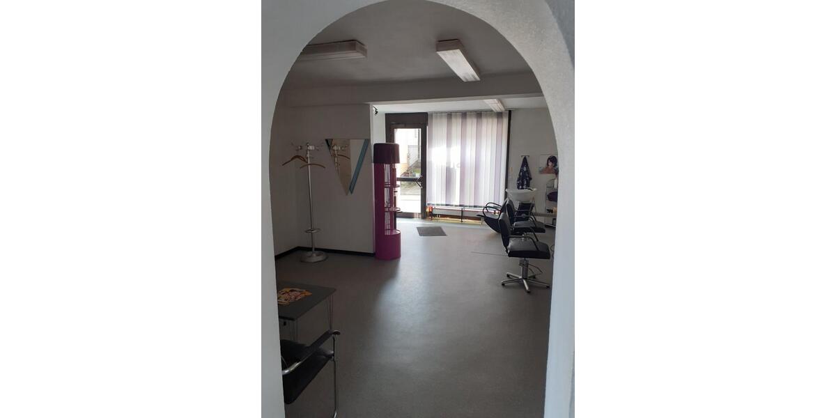 Einfamilienhaus Hochspeyer - 8 Zimmer, 194 m&sup2;, 289.000&euro; | Angebot:27062413