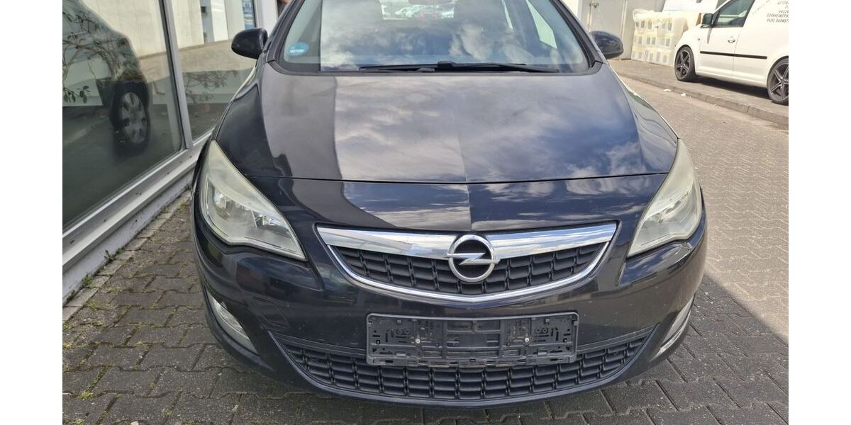 Opel Meriva 195.000 km 1.900 &euro; Frankfurt 60486