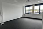 Neuwertiges Büro (ca. 42qm) mit Blick auf den Moritzberg in der Industriestraße 23a zimmer