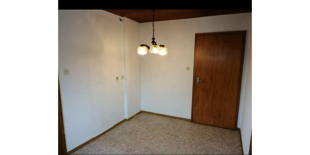 Etagenwohnung Würzburg Lindleinsmühle - 4 Zimmer, 90 m&sup2;, 1.320&euro; | Angebot:26073301