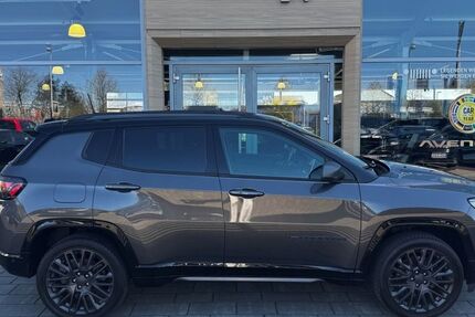 Jeep Compass 62.629 km 21.999 &euro; Aschaffenburg 63741