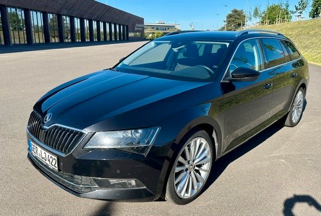 Skoda Superb 125.000 km 17.888 &euro; Hördt 76771