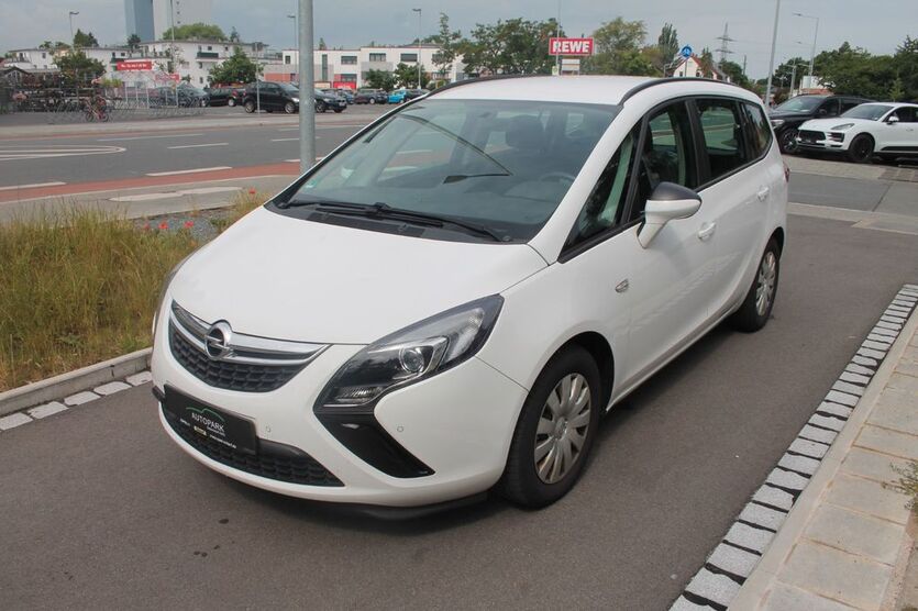 Opel Zafira 175.000 km 7.900 € Nürnberg 90449
