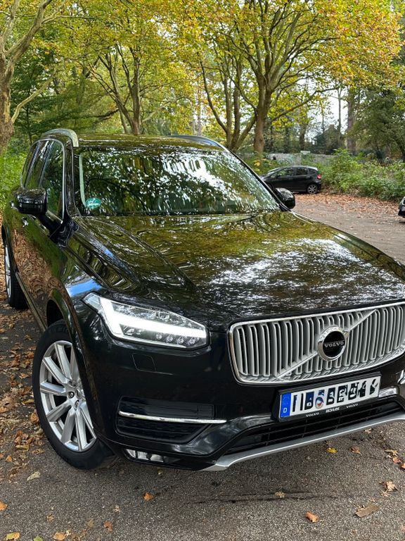 Volvo XC90 98.500 km 31.500 € Hamburg 22607