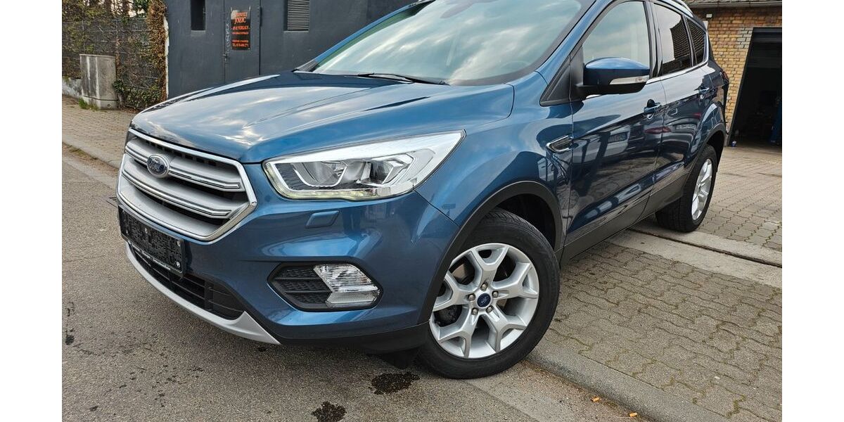 Ford Kuga 49.000 km 14.499 &euro; Speyer 67346