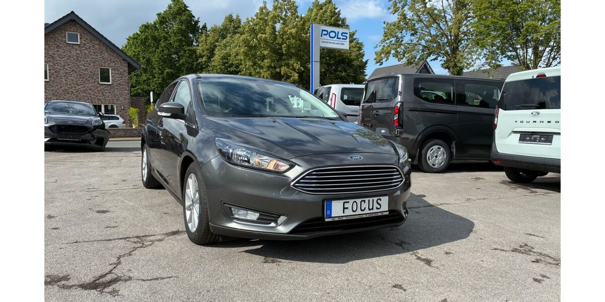 Ford Focus 68.000 km 10.990 &euro; Hamminkeln-Dingden 46499