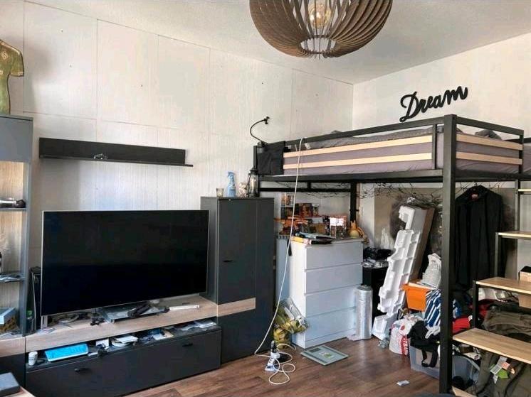 Etagenwohnung Bremerhaven Mitte - 5 Zimmer, 130 m&sup2;, 140.000&euro; | Angebot:26926543