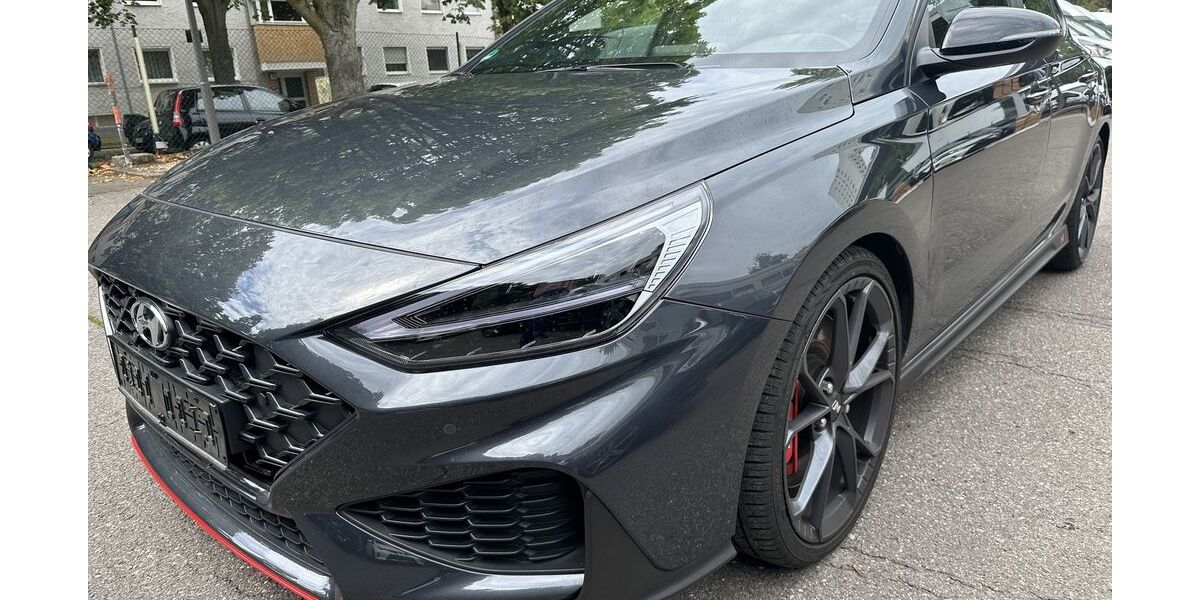 Hyundai i30 46.773 km 38.990 &euro; Berlin 12249