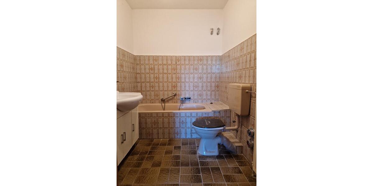 Dachgeschoßwohnung Schleswig - 3 Zimmer, 87 m&sup2;, 122.000&euro; | Angebot:26399745