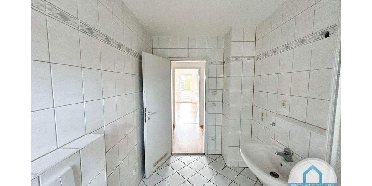 Etagenwohnung Zwickau Marienthal - 2 Zimmer, 60 m&sup2;, 330&euro; | Angebot:26026634