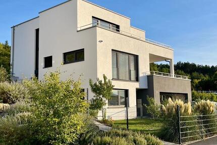 Haus Thüngen - 7 Zimmer, 210 m&sup2;, 3.250&euro; | Angebot:26129967