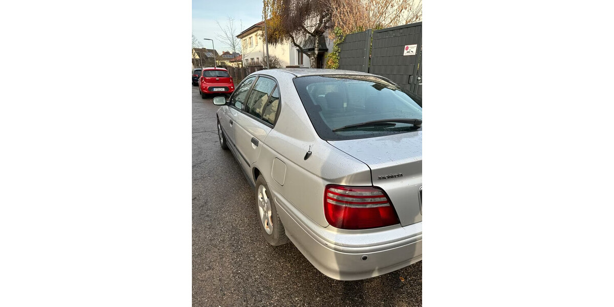 Honda Accord 135.000 km 1.900 &euro; Berlin 10178