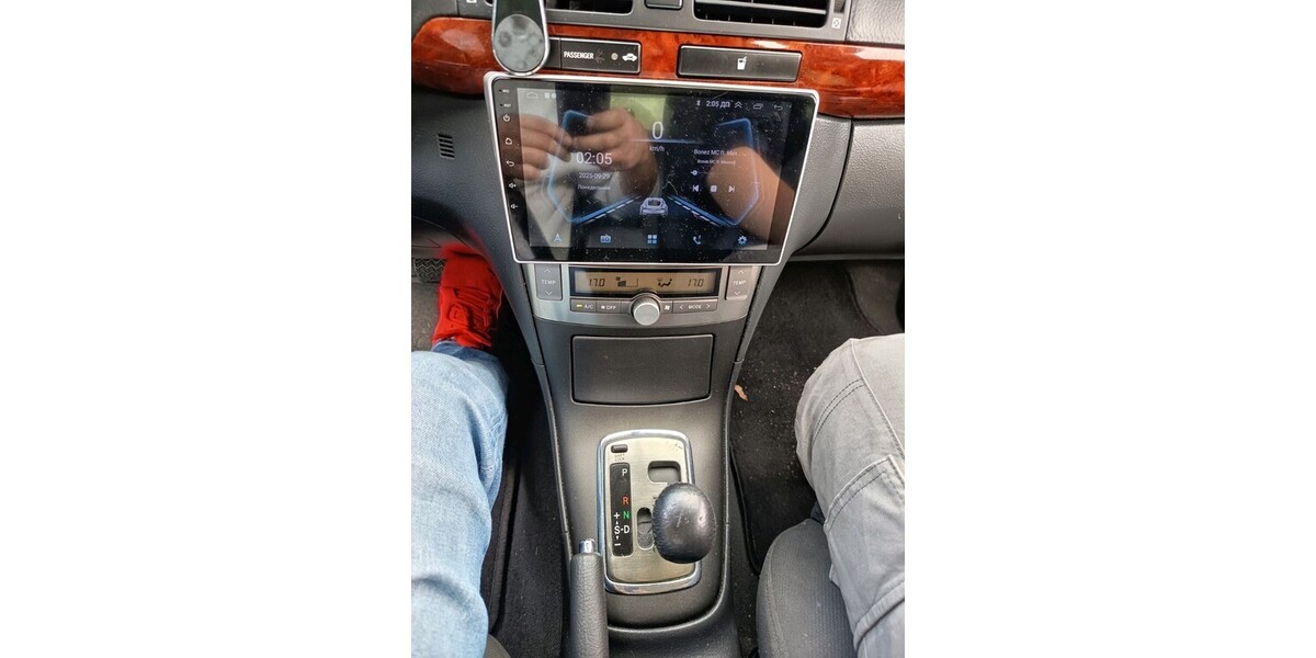 Toyota Avensis 215.000 km 7.000 € Dinslaken 46535