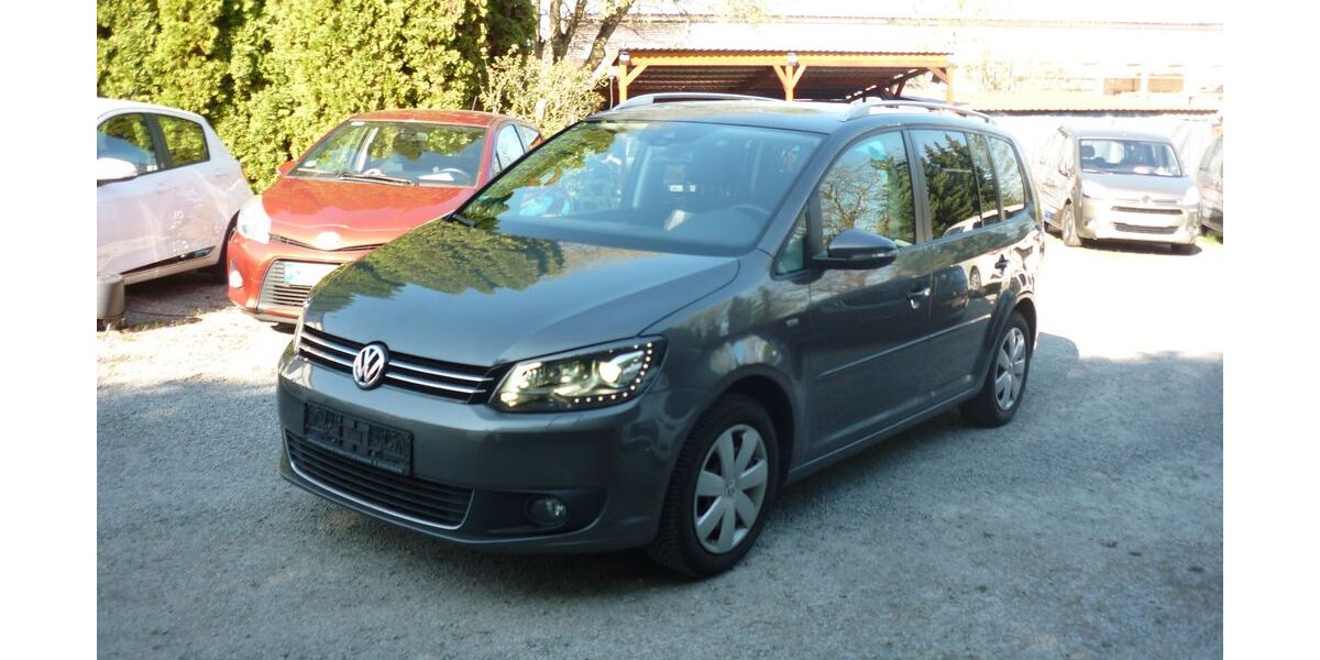 VW Touran 82.500 km 14.990 &euro; Estenfeld bei Würzburg 97230