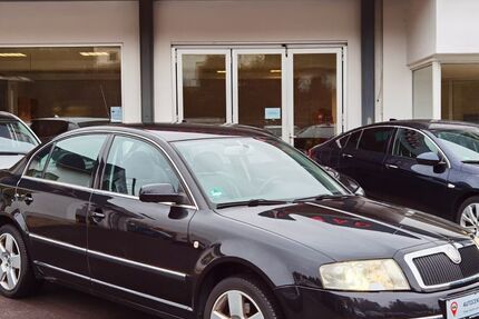Skoda Superb 171.649 km 4.490 &euro; Steinau an der Straße 36396
