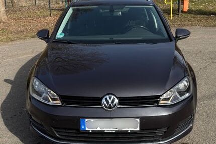 VW Golf 127.000 km 10.700 &euro; Harztor 99768