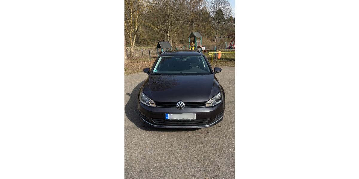 VW Golf 127.000 km 10.700 &euro; Harztor 99768
