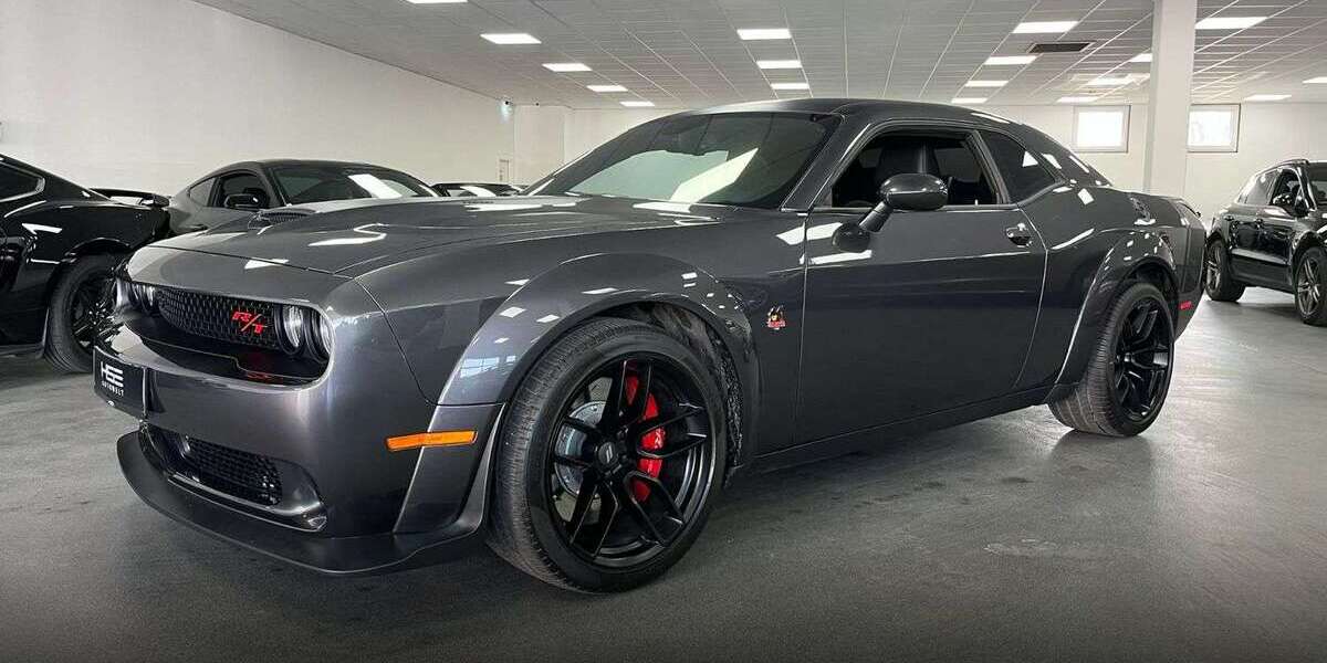 Dodge Challenger 4.000 km 49.990 &euro; Mudau 69427