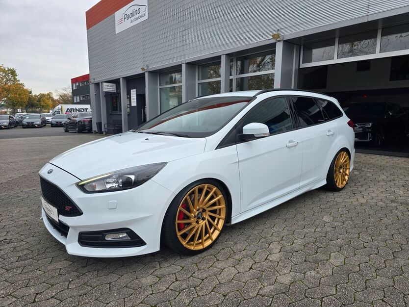 Ford Focus 91.000 km 15.980 € Neuwied 56566