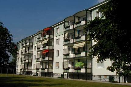 Wohnung zum Mieten in Hoyerswerda 315 € 62.73 m²