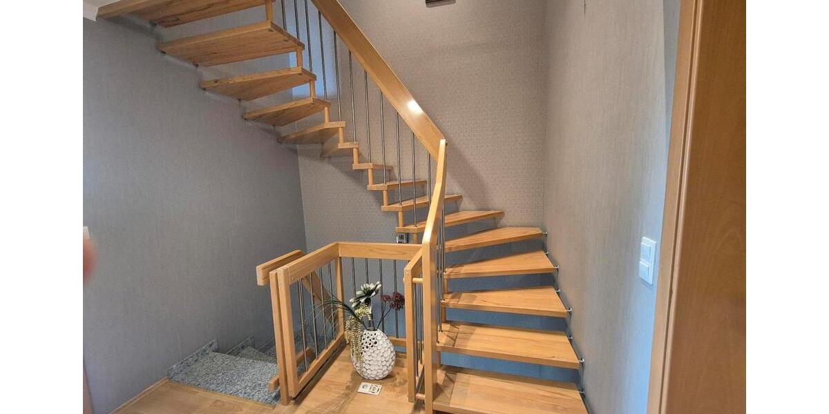 Doppelhaushälfte Borgholzhausen - 5 Zimmer, 148 m&sup2;, 415.000&euro; | Angebot:26701605