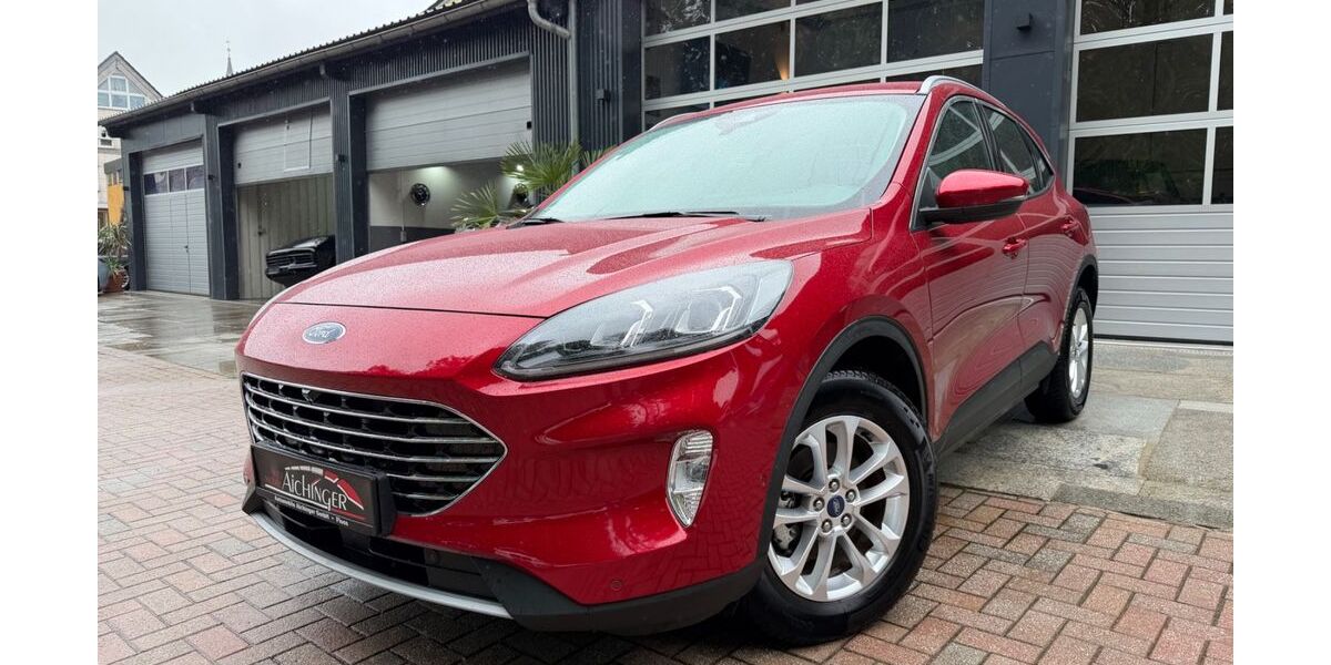 Ford Kuga 10.500 km 24.999 &euro; Floß 92685