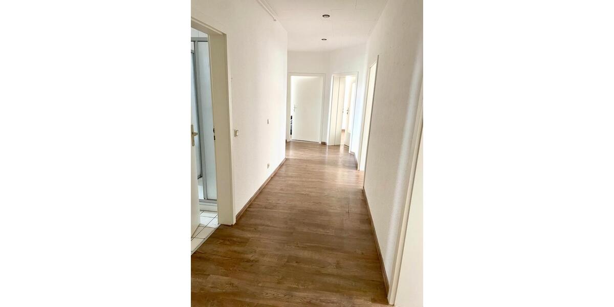 Etagenwohnung Bleicherode - 3 Zimmer, 94 m&sup2;, 650&euro; | Angebot:26335785