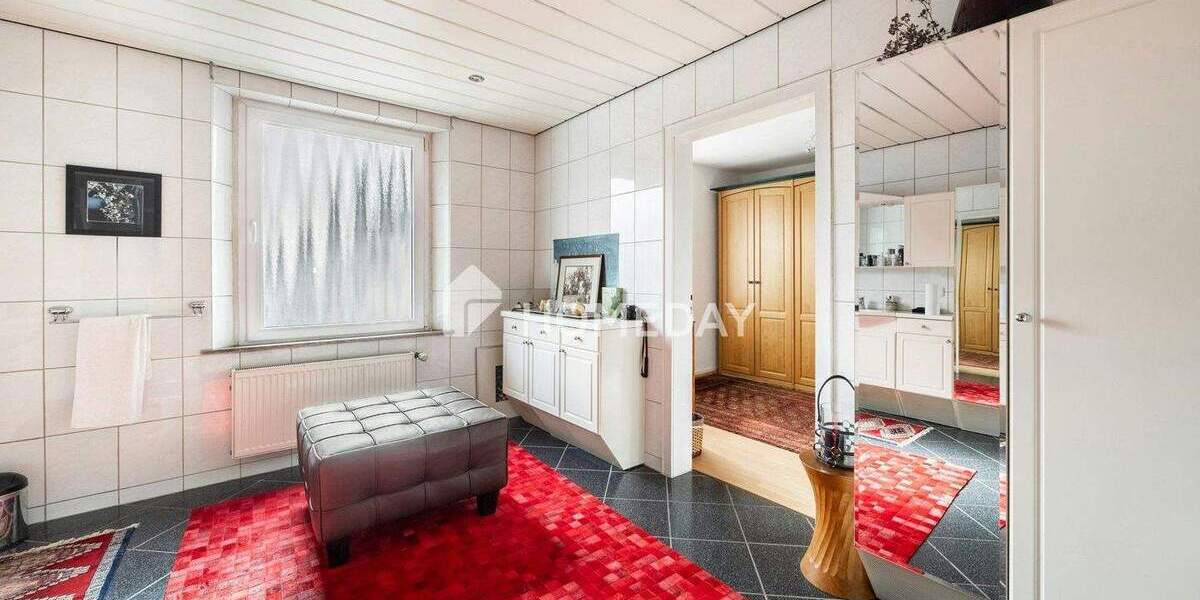 Reihenmittelhaus Mönchengladbach Geneicken - 6 Zimmer, 141 m&sup2;, 398.000&euro; | Angebot:25864027