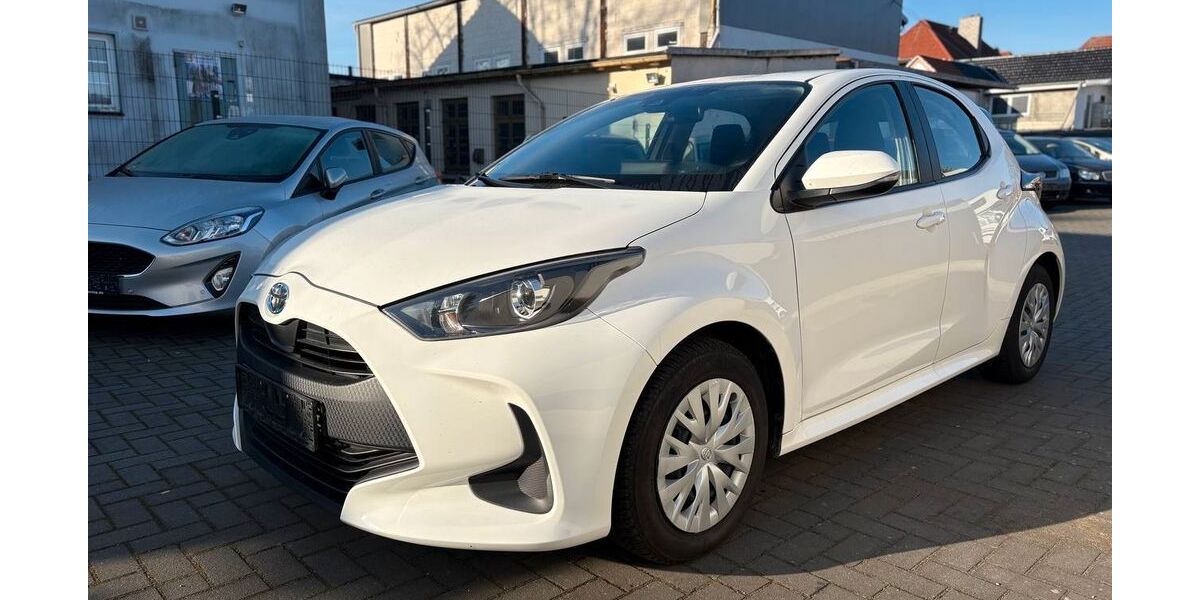 Toyota Yaris 106.000 km 13.990 &euro; Bremen 28325