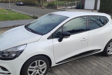 Renault Clio 53.500 km 8.999 &euro; Lohfelden 34253
