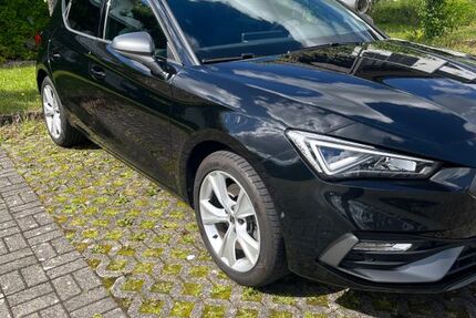 Seat Leon 52.000 km 19.500 &euro; Borchen 33178