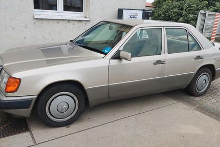 Mercedes-Benz 300 195.000 km 8.000 € Ottersheim 76879