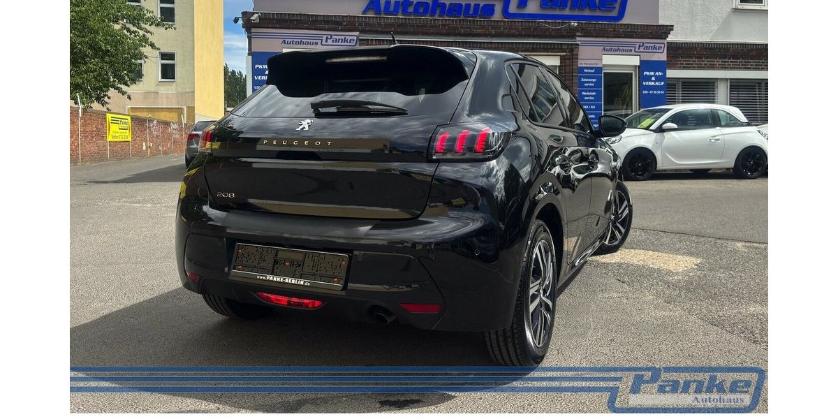 Peugeot 208 Allure Pack EAT8*NAV*LED*Carplay*RFK*SHZ* 7.003 km 16.990 &euro; Berlin 13187