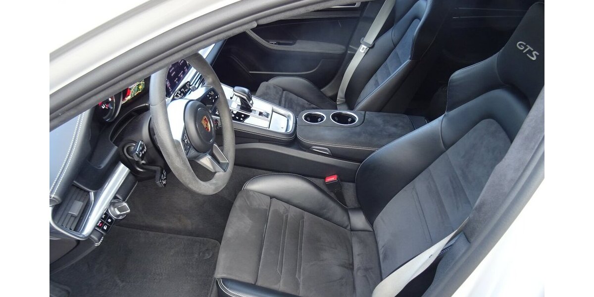 Porsche Panamera GTS Sport Turismo*Keramik,21´´Alu,Standh 148.000 km 63.850 &euro; Schorndorf 73614