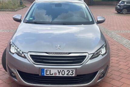 Peugeot 308 289.000 km 3.999 &euro; Geeste 49744