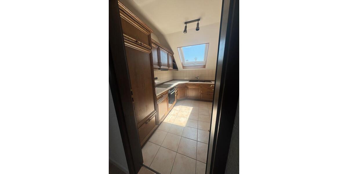 Dachgeschoßwohnung Niedernberg - 3 Zimmer, 64 m&sup2;, 750&euro; | Angebot:26351870
