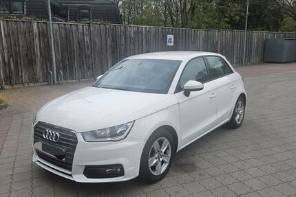 Audi A1 54.000 km 14.200 &euro; Ammersbek 22949