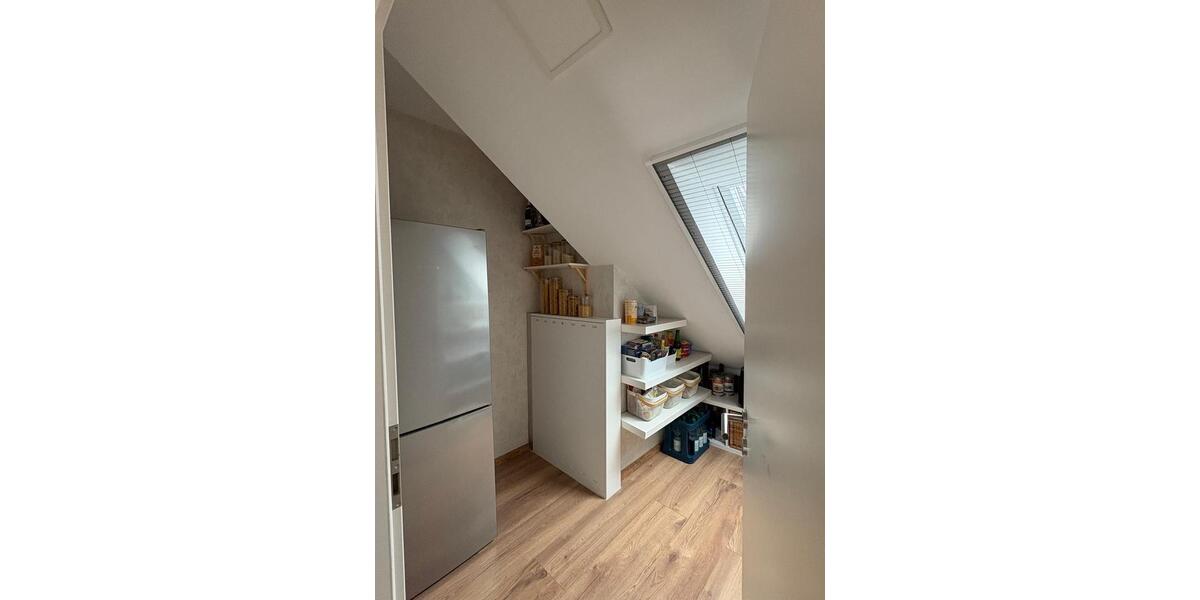 Dachgeschoßwohnung Neuhof - 3 Zimmer, 74 m&sup2;, 800&euro; | Angebot:25351557