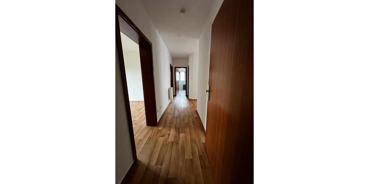 Etagenwohnung Treuenbrietzen - 3 Zimmer, 74 m&sup2;, 600&euro; | Angebot:25452557