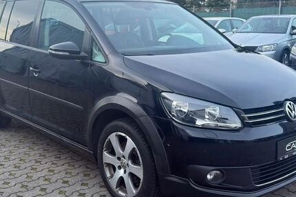 VW Touran 72.000 km 9.499 &euro; Mönchengladbach 41063