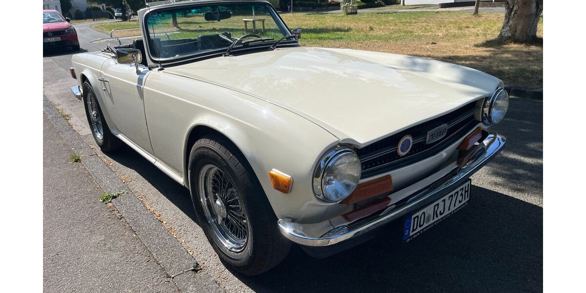 Triumph TR6 102.497 km 24.880 &euro; Dortmund 44287