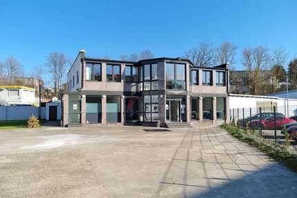 Halle in Leverkusen 1.899.500 € 2836 m²