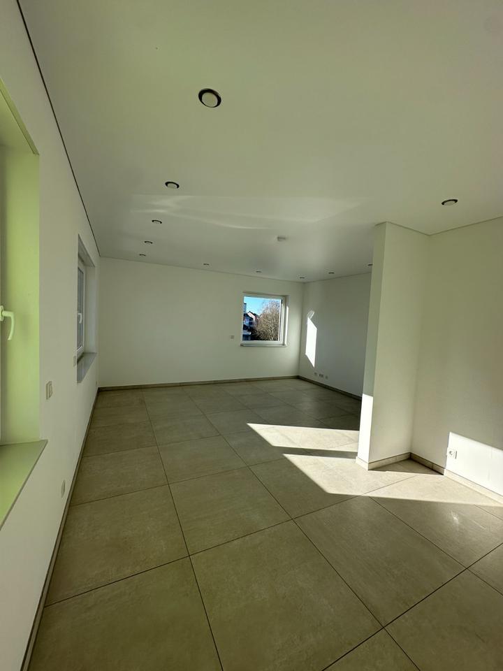 Neuwertige Wohnung 3ZKB, 80qm, in PS-Ruhbank zu vermieten !!!