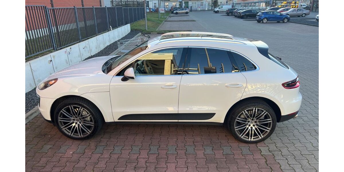 Porsche Macan 147.500 km 37.000 &euro; Berlin 10247